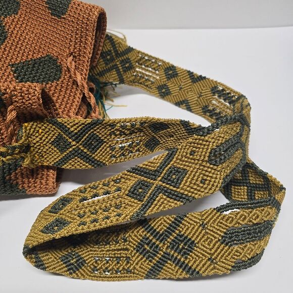 Heart Pattern Hand Crochet Wayuu Style Boho Ethnic Drawstring Shoulder Bag - Picture 5 of 8